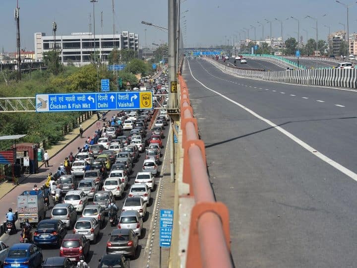 Vehicles with e-passes were not allowed to cross the Delhi-UP border, early morning on Tuesday.The decision to seal the border came after Ghaziabad witnessed a surge of 10 fresh cases of coronavirus in the last 24 hours.(Image PTI)