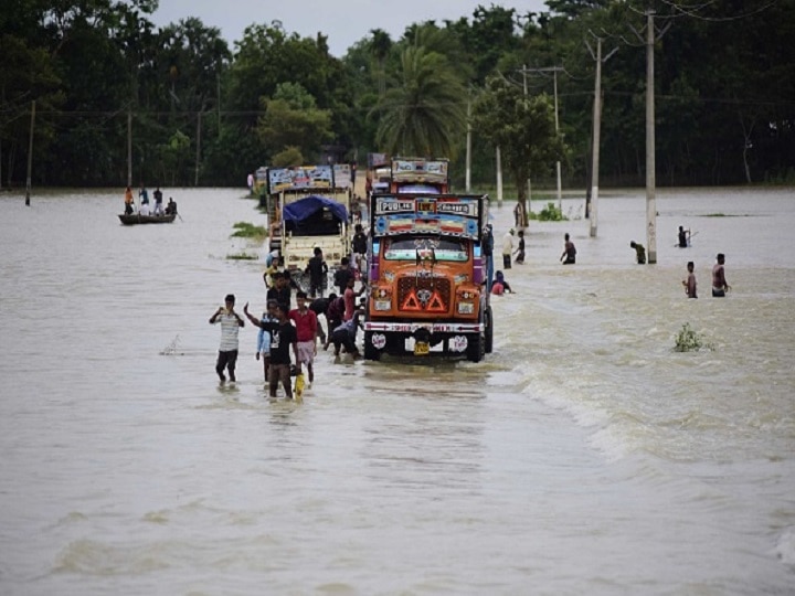Flood Alert Issued For Three Districts of Assam Flood Alert Issued For Assam; Jorhat, Sonitpur, And Baksa Districts To Be Affected
