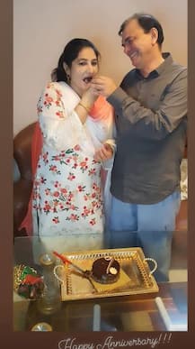 IN PICS: Yeh Rishta Kya Kehlata Hai's Kartik Aka Mohsin Khan Celebrates His Parents' Wedding Anniversary At Home Amidst Lockdown!