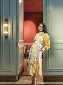 INSIDE PICS Of Kangana Ranaut's Lavish 48 Crore Pali Hill Bungalow