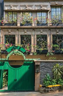 INSIDE PICS Of Kangana Ranaut's Lavish 48 Crore Pali Hill Bungalow