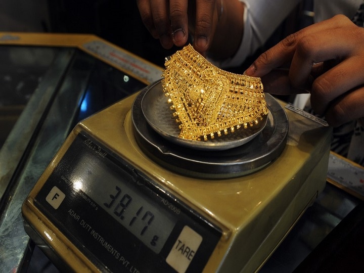 Gold prices on the downside, touches Rs 46,416 per 10 gram Gold Prices On The Downside, Touches Rs 46,416 Per 10 Gram, Silver Plunges To ₹48,310 Per Kg