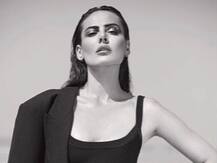 EX 'Bigg Boss' Contestant Mandana Karimi Sets Internet On Fire With Her TOPLESS PIC