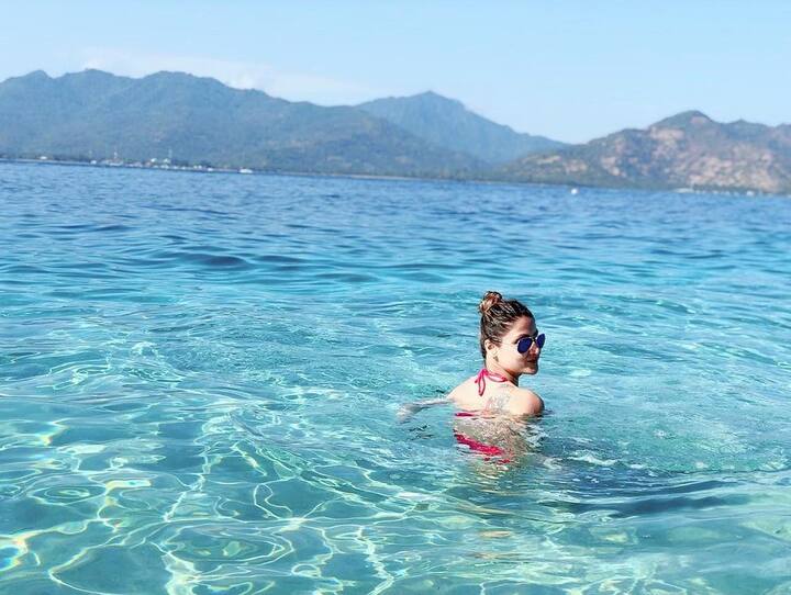 Urvashi is currently hosting a talk show on her YouTube channel amid the lockdown. (All PICS Credit- Instagram)