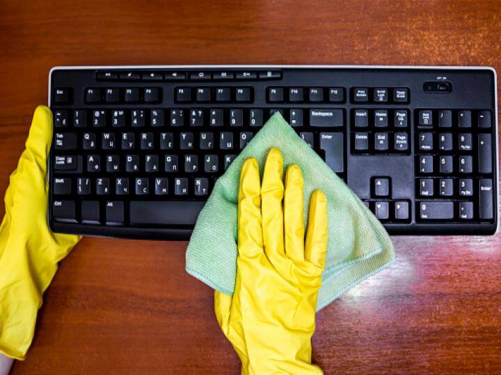 Unlock 1: Maharashtra Issues Guidelines For State Govt Employees; Windows To Remain Open, Masks Mandatory Unlock 1: Maharashtra Issues Guidelines For State Govt Employees; Windows To Remain Open, Masks Mandatory