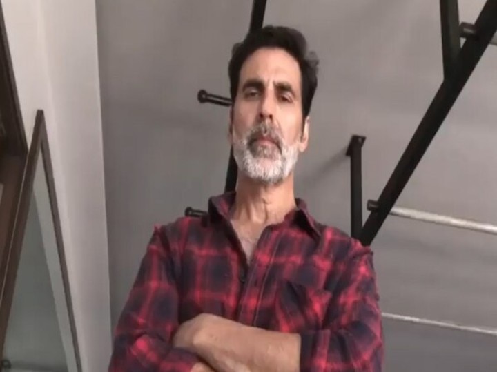 Akshay Kumar Rubbishes Reports Of Booking A Whole Flight For Sister, Warns Of Legal Action! Akshay Kumar Rubbishes Reports Of Booking A Whole Flight For Sister, Warns Of Legal Action!