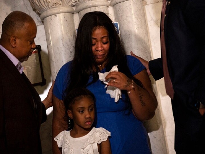 George Floyd Protests:  Mother Of Floyd’s Daughter Demands Justice 'He Will Never See Her Grow Up,' Mother Of Floyd’s Daughter Says In An Emotional Address; Seeks Justice