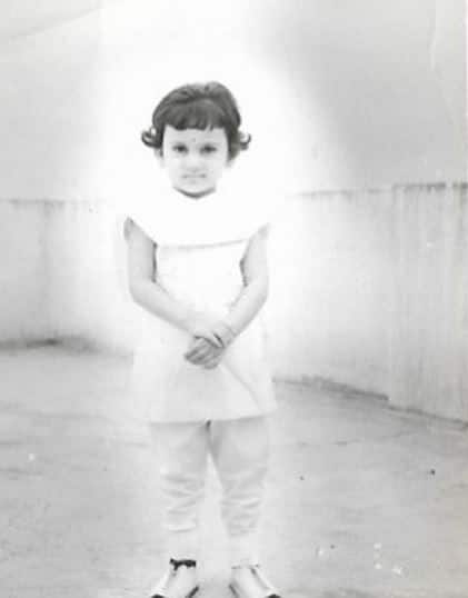 These pics prove that she was destined to be an actress with the poise and elegance while posing 