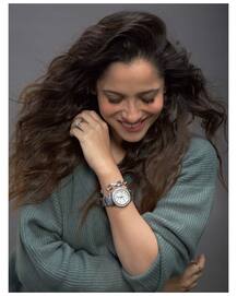 Ankita Lokhande ENGAGED To Her Beau Vicky Jain? Pavitra Rishta Actress Flaunts Her Beautiful Ring, See PICS!