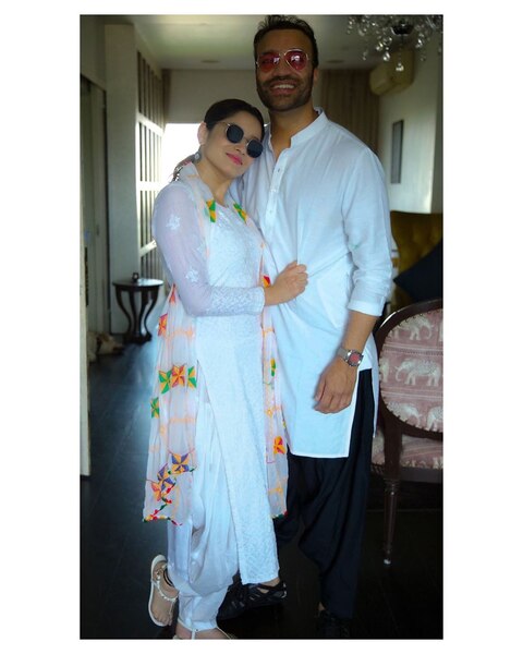 PICS: Ankita Lokhande Sparks Off Engagement Rumours With Vicky Jain As