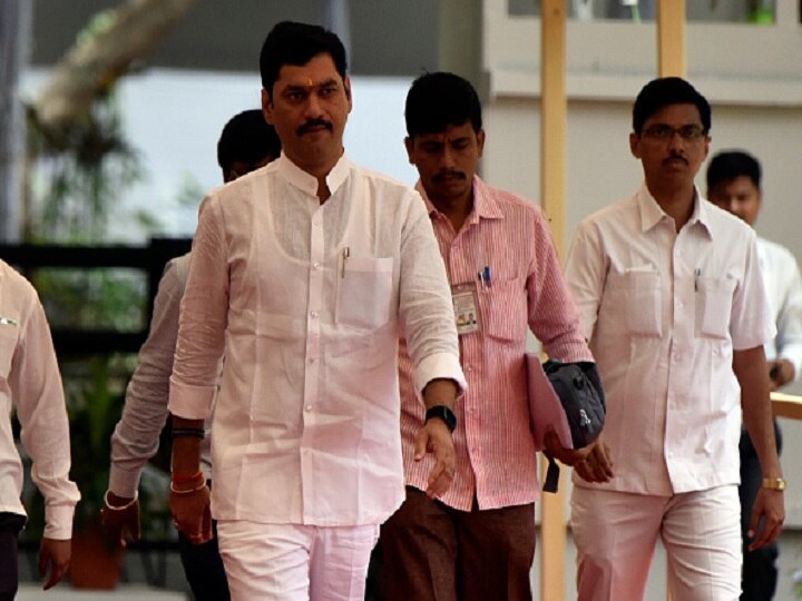 Maharashtra: Dhananjay Munde Tests Positive For Coronavirus; So far Three Ministers Infected Now Dhananjay Munde Tests Positive For Coronavirus; Third Maharashtra Minister To Be Infected