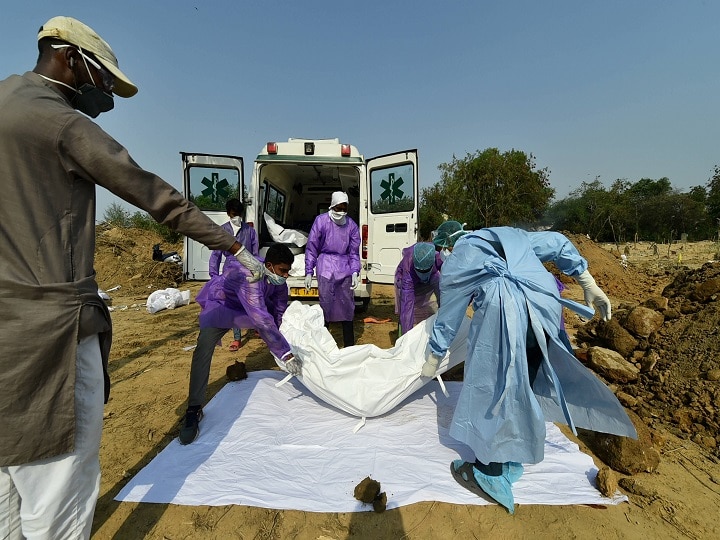 Coronavirus Delhi, Covid-19 Patients Treated Worse Than Animals, Supreme Court Raps Centre, States 'Patients Being Treated Worse Than Animals,' SC Raps Delhi Over Handling Of Covid-19 Patients