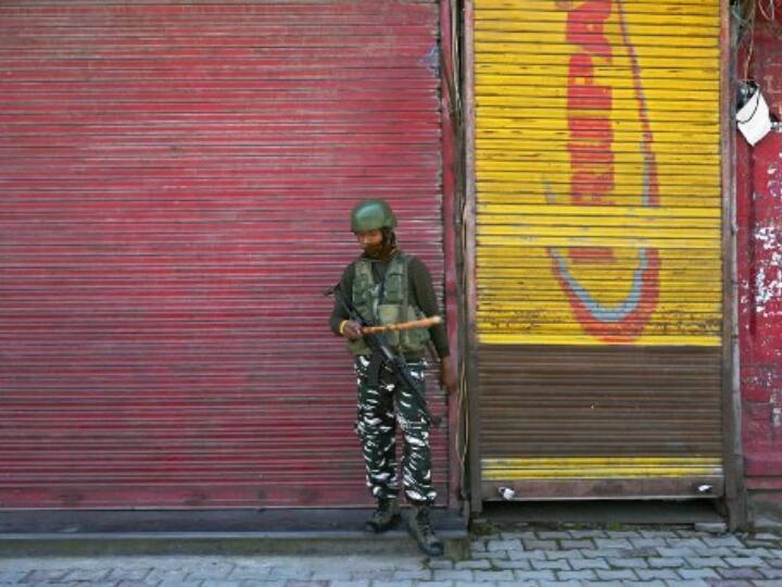 Covid-19 Unlock: Businesses To Open In City From June 13, DM Srinagar Notifies Schedule Covid-19 Unlock: Businesses To Open In City From June 13, DM Srinagar Notifies Schedule Covid-19 Unlock: Businesses To Open In City From June 13, DM Srinagar Notifies Schedule