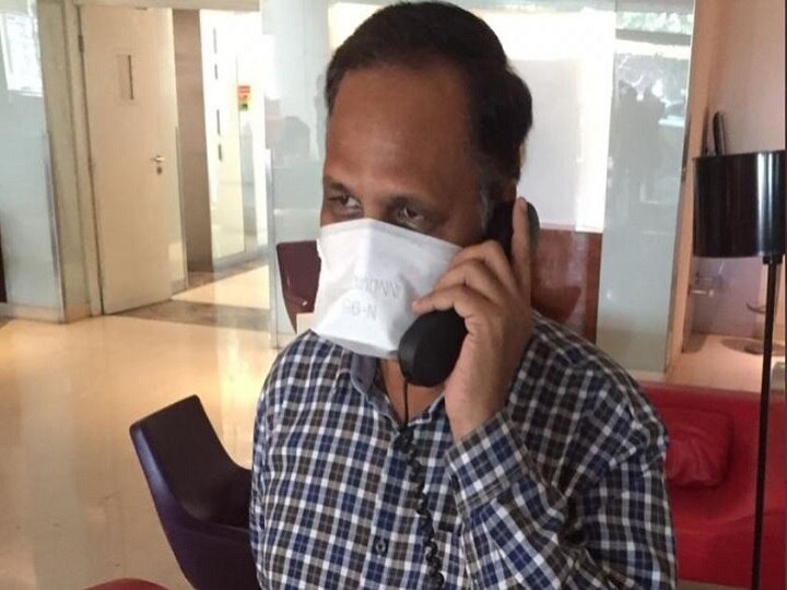 Delhi health minister Satyendra Jain Undergoes Covid-19 test, admitted to hospital After high fever, breathing troubles Delhi Health Minister Satyendra Jain Tests Negative For Coronavirus After Complaints of High Fever And Breathing Trouble