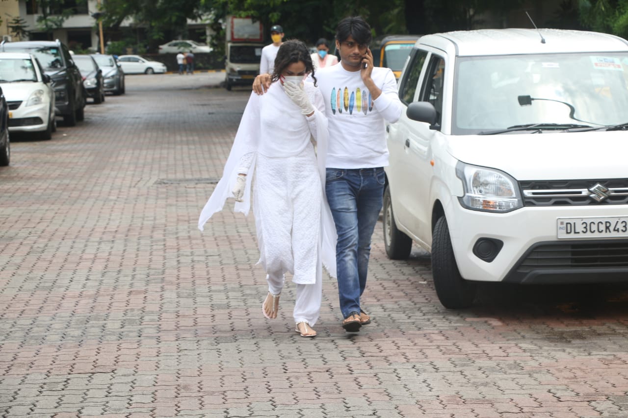 PICS & VIDEOS: Grieving Ankita Lokhande Visits Her EX Sushant Singh Rajput's Family At His Bandra Residence!