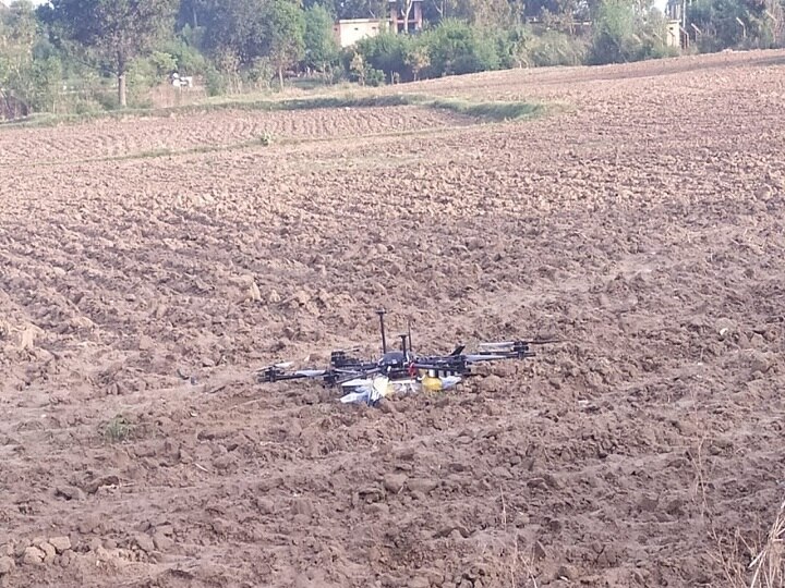 BSF Shoots Down Pakistani Spy Drone In J-K's Hiranagar Sector Along International Border Weapons Recovered BSF Shoots Down Pakistani Spy Drone In J-K's Hiranagar Sector Along International Border