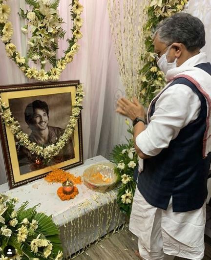 Remembering Sushant Singh Rajput! Late Actor's Family Holds Prayer Meet In Patna A Week After His Death, SEE PICS & VIDEO!