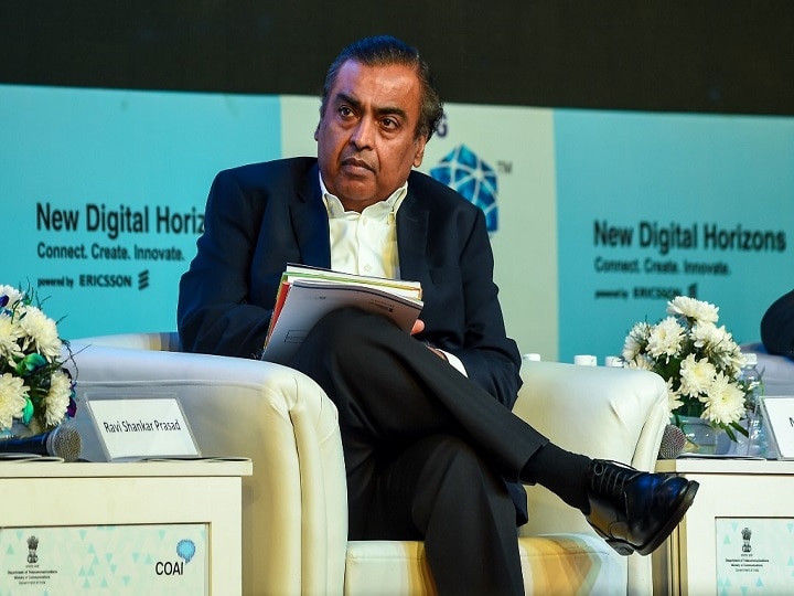 Reliance Retail Stakes Mukesh Ambani's Reliance Industries Offers Amazon 20 Billion dollar Stake In Retail Arm reports Mukesh Ambani’s RIL May Offer $20 Billion Stake In Retail Arm To Amazon. Know How It Will Alter The Game In Retail Sector