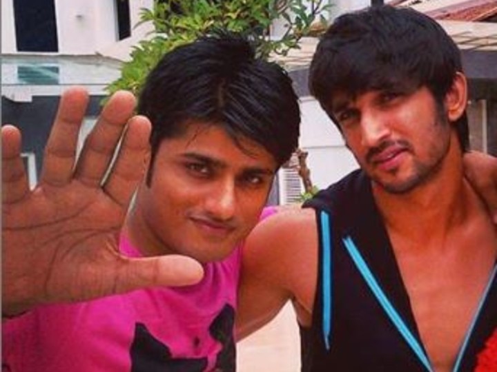 Sushant Singh Rajput's Close Friend Sandip Ssingh Carried Out Police Formalities During Post-Mortem Sushant Singh Rajput's Close Friend Sandip Ssingh Carried Out Police Formalities During Post-Mortem, Says 'It was Traumatizing'