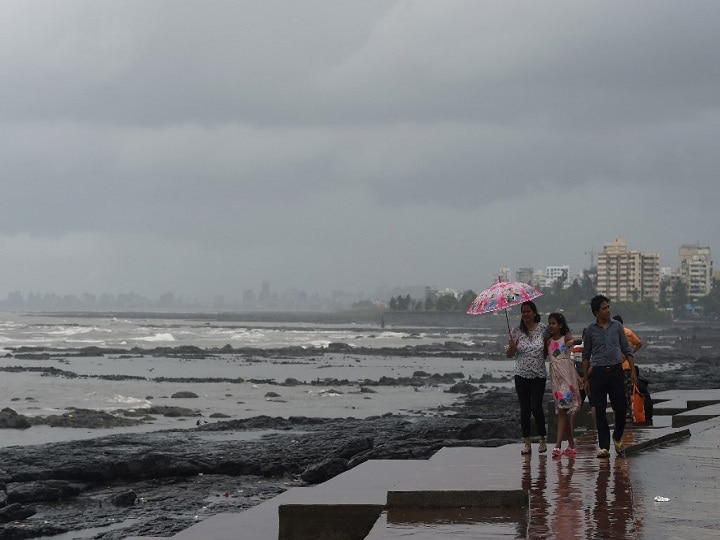 Monsoon update: Mumbai receives heavy rainfall, IMD issues orange alert amid sec 144 as Covid cases surge Monsoon Update: IMD issues Orange Alert For Mumbai Amid Section 144 Over Covid