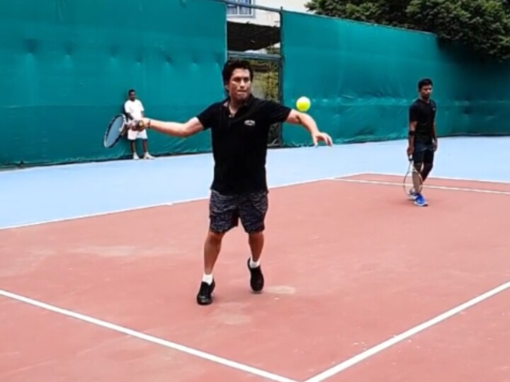 WATCH: Any Tips For My Forehand? Sachin Tendulkar Asks Roger Federer WATCH: Any Tips For My Forehand? Sachin Tendulkar Asks Roger Federer