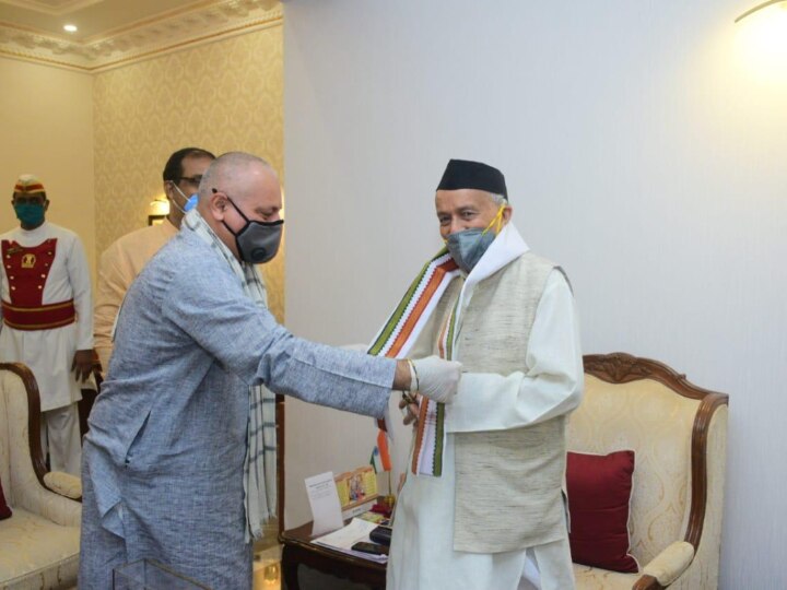 CINTAA Sr VP Manoj Joshi Meets Mah Governor To Represent Senior Actor Issues CINTAA Sr VP Manoj Joshi Meets Mah Governor To Represent Senior Actor Issues