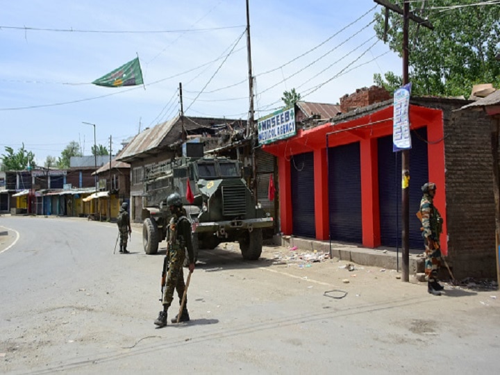 Jammu & Kashmir: Two SSB Men Killed In Fratricide Incident In Kulgam District Jammu & Kashmir: Two SSB Men Killed In Fratricide Incident In Kulgam District