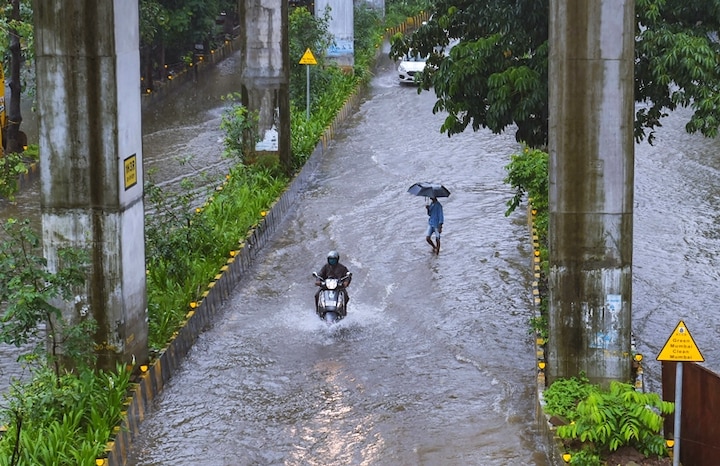 Monsoon update:  IMD predicts red warning for West Bengal, Assam and Meghalaya from July 19-21; Orange alert for northern regions Monsoon Update: IMD Predicts Heavy Rains, Issues Red Warning For Bengal, Assam And Meghalaya From July 19-21