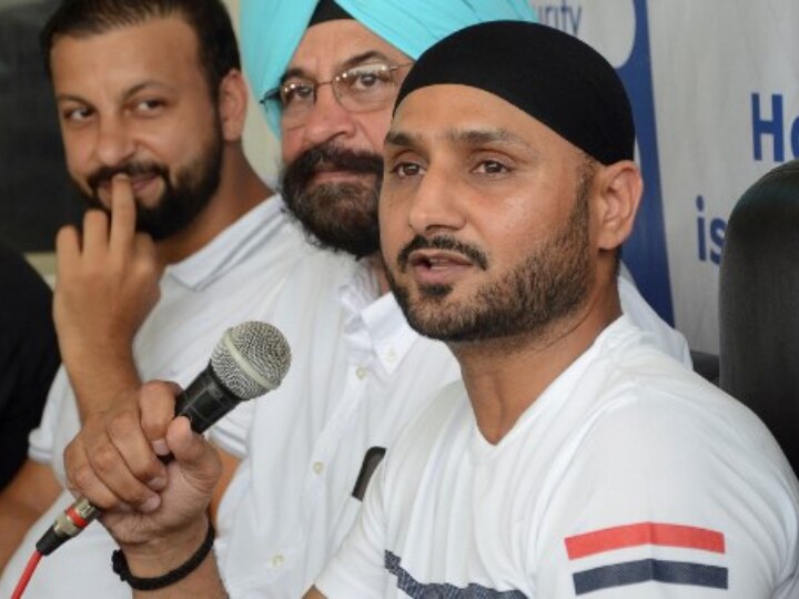 'I Am Not Eligible For Khel Ratna, Punjab Govt Right To Withdrawn My Name': Harbhajan Singh 'I Am Not Eligible For Khel Ratna, Punjab Govt Right To Withdrawn My Name': Harbhajan Singh