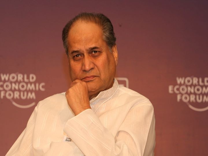 Industrialist Rahul Bajaj steps down as Chairman of Bajaj Finance, Stock down 6% Industrialist Rahul Bajaj Steps Down As Chairman Of Bajaj Finance, Stock Slumps 6%