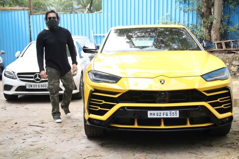 Khatron Ke Khiladi 10 Grand Finale: Rohit Shetty Snapped On Sets Of