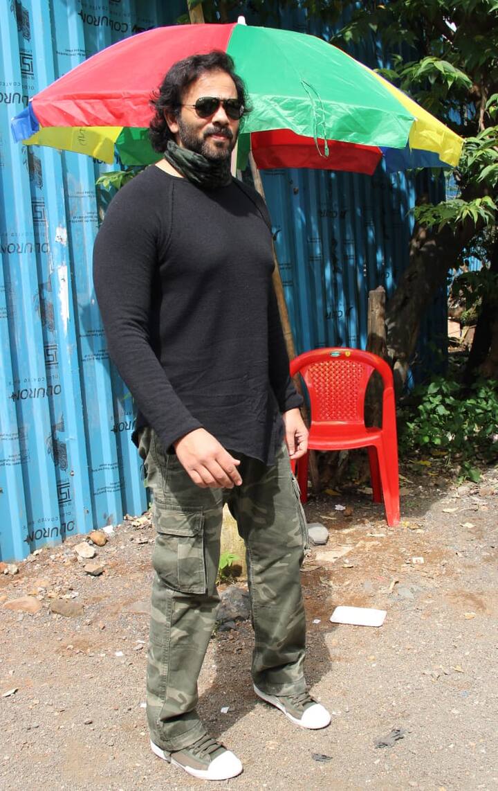 Rohit Shetty's 'Sooryavanshi' was slated to hit the silver screens in March 2020. However, the film got delayed due to COVID-19 crisis. The movie stars Akshay Kumar and Katrina Kaif in lead roles. (All PICS Credit: Manav Manglani)