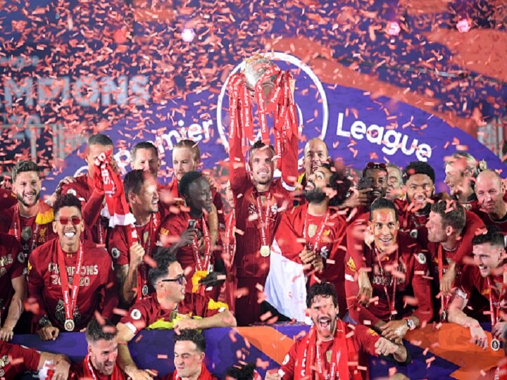 Liverpool Defeat Chelsea 5-3 In Goal Fest At Anfield, Lift EPL Trophy For First Time In 3 Decades Liverpool Lift Premier League Trophy On The Kop At Anfield After EPL Champs Drub Chelsea 5-3