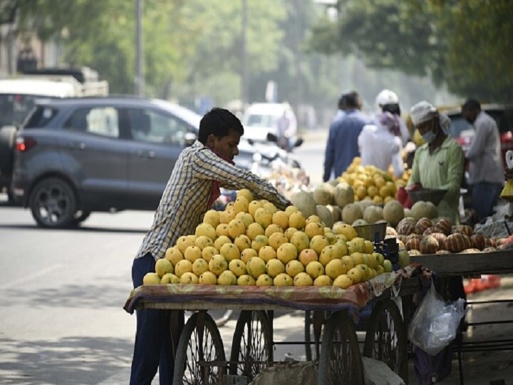 Atma Nirbhar Nidhi Loan Of Rs 10,000 for street vendors, hawkers Modi govt Now, Street Vendors And Hawkers Can Avail Rs 10,000 Loan Under Atma Nirbhar Nidhi; Here's How