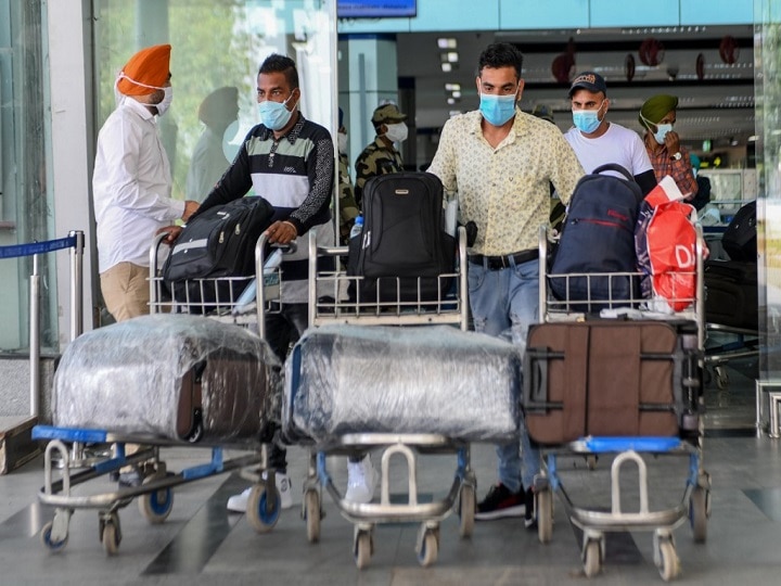 Restrictions On Domestic Flights; Cap On Air Tickets To remain In Effect Till Nov Govt Extends Restrictions On Domestic Flights; Cap On Airfares To Remain In Effect Till November