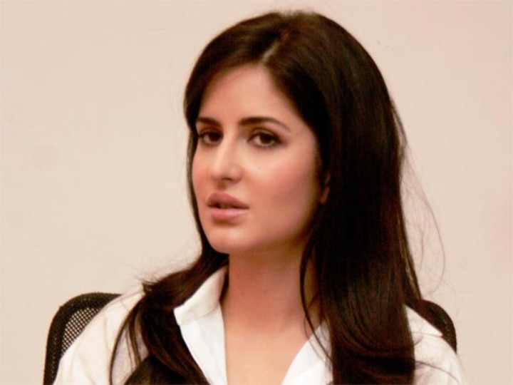 Katrina Kaif Threw Tantrums Before Her Performance In An Award Show; Makers Had To Invent Popular Choice Awards Katrina Kaif Threw Tantrums Before Her Performance In An Award Show; Makers Had To Invent ‘Popular Choice Awards’