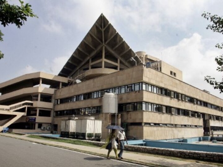 IIT Delhi Students Develop DocStack Alternative To Chinese App CamScanner IIT Delhi Students Develop DocStack Alternative To Chinese App CamScanner