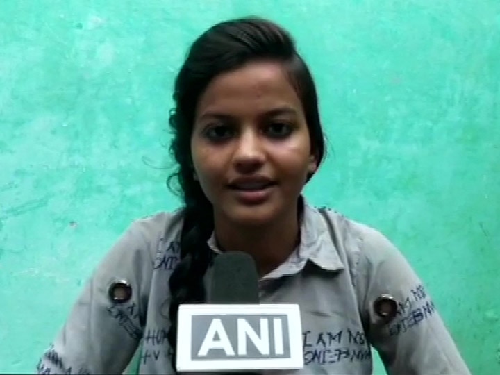 MP Board 12th Result 2020 Science Topper: Daughter Of Poor Shoe Seller Madhu Arya Secures Third Rank In Science Stream  MP 12th Topper: Daughter Of Poor Shoe-Seller Makes It To Science Merit List, Says 'Result Of Hard Work And Dedication'