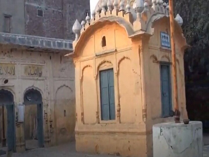 India protest Pakistan’s attempt to convert Lahore gurdwara into mosque Know reactions of Netizens India Protests Pakistan’s Attempt To Convert Lahore Gurudwara Into A Mosque