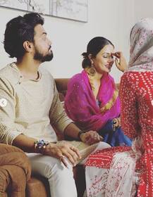 Raksha Bandhan 2020: After Tying Rakhi To Her Brother, Hina Khan Celebrates With Boyfriend Rocky Jaiswal's Family!
