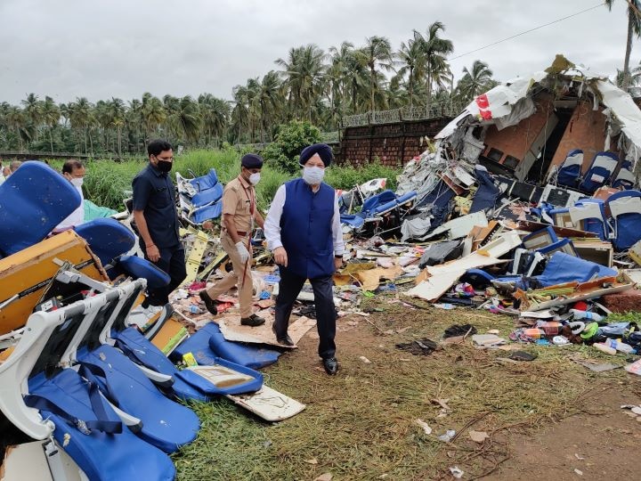 Air India Crash: 'Pilot Has Landed On This Runway 20 Times Before', Aviation Minister Visits Mishap Site In Kozhikode Air India Crash: 'Pilot Has Landed On This Runway 20 Times Before', Aviation Minister Visits Mishap Site In Kozhikode