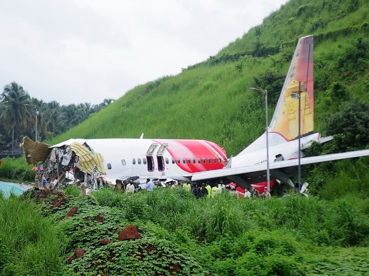 Kozhikode Plane Crash: Kerala Police Forms 30-Member SIT To Probe Mishap Kozhikode Plane Crash: Kerala Police Forms 30-Member SIT To Probe Mishap Which Left 18 Dead, Many Injured