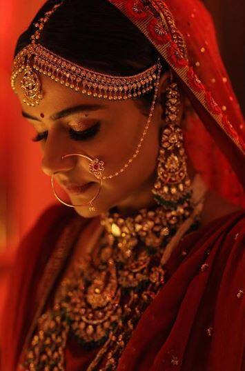 The actress shared loads of close up pics