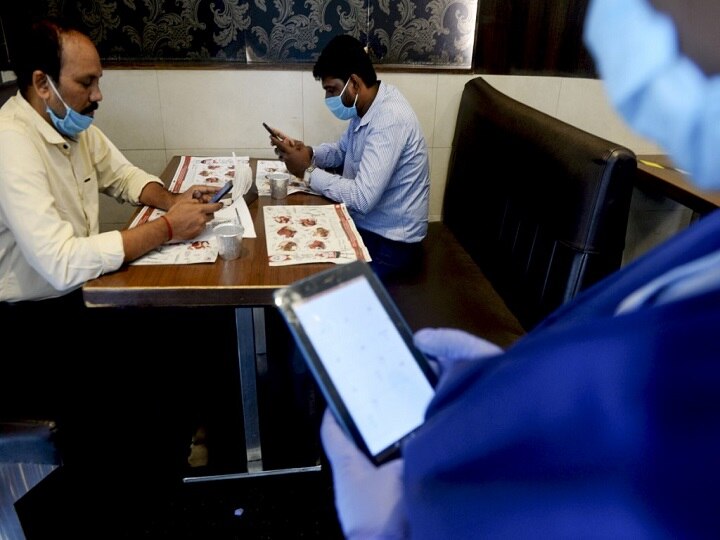 SDMC Panel Proposes To Make It Mandatory For Restaurants To Mention About Jhatka Or Halal Cut Meat SDMC Panel Proposes To Make It Mandatory For Restaurants To Mention About “Jhatka” Or “Halal” Cut Meat