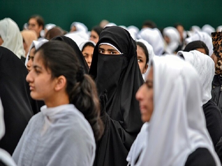 Jammu Kashmir Govt Reduces Class 10, 12 Exam Syllabus In View Of COVID Lockdown Jammu & Kashmir Govt Reduces Class 10, 12 Exam Syllabus By 30% In View Of Curtailed Classes Amid Covid-19