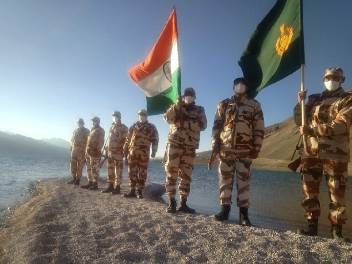 ITBP Troops Brave Icy Winds Along 14K-Altitude Pangong Tso Lake Bank In Ladakh To Hoist Tiranga, Celebrate 74th I-Day WATCH: ITBP Troops Chant Vande Mataram, Wave Tiranga Along 14K-Feet Pangong Tso Bank In Ladakh To Celebrate 74th I-Day