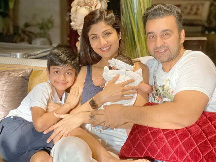 Diwali 2020: Shilpa Shetty Celebrates Her First Diwali With Daughter Samisha, Makes Rangoli With Son Viaan Raj Kundra Shilpa Shetty Celebrates Her First Diwali With Daughter Samisha, Makes Rangoli With Son Viaan