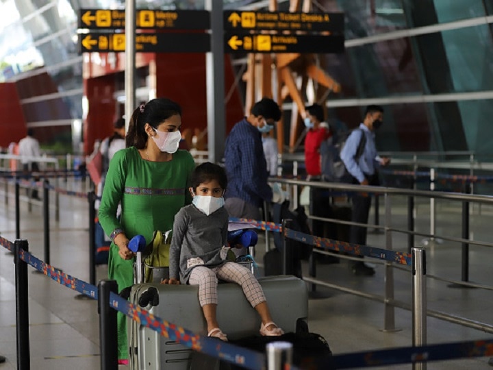 DGCA Announcement Not wearing a mask can put flyers on no-fly list Govt Allows In-Flight Meals; 'No-Fly' List For Those Without Masks | Check Latest Air Travel Rules