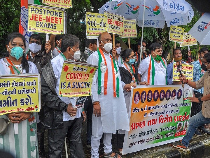 NEET, JEE 2020: Congress Holds Protest To Corner Govt Over Decision To Conduct Exams; Several Leaders Detained NEET, JEE 2020: Congress Holds Protest To Corner Govt Over Decision To Conduct Exams; Several Leaders Detained