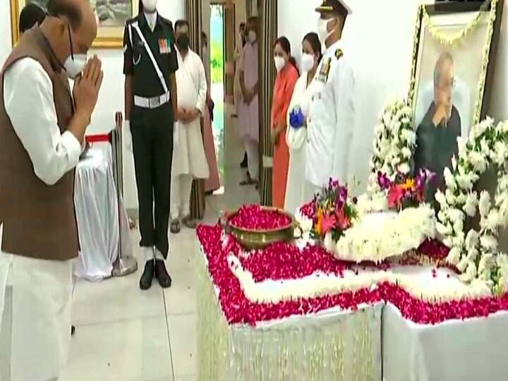 Defence Minister Rajnath Singh pays last respects to former President at his residence, 10 Rajaji Marg. The former President was admitted to Army's R&R Hospital in Delhi Cantt on August 10 in what the hospital described as